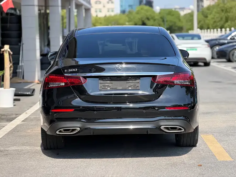Mercedes-Benz E-Class Mercedes-Benz E-Class (Imported) 2022 E 260 Fashion Sports Edition 2022 — миниатюра 5
