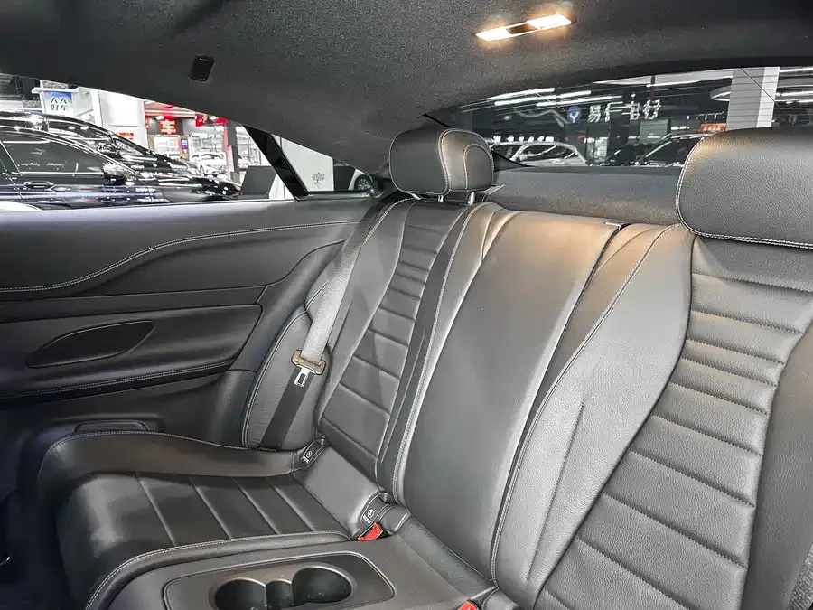 Mercedes-Benz E-Class Mercedes-Benz E-Class (Imported) 2021 E 260 4MATIC Coupe 2022 — миниатюра 4