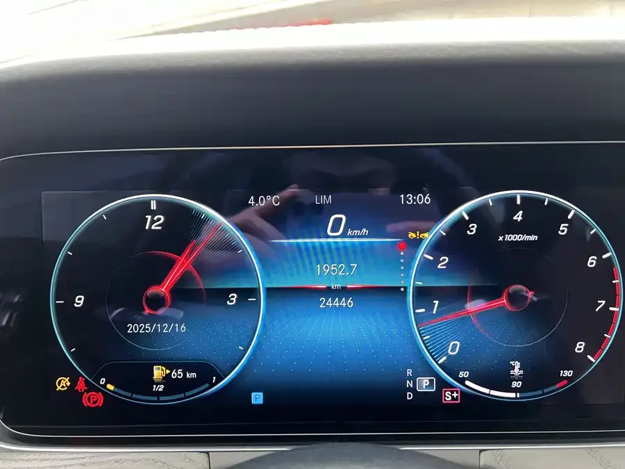Mercedes-Benz E-Class Mercedes-Benz E-Class (Imported) 2023 E 300 Fashion Sports Edition 2023 — миниатюра 3