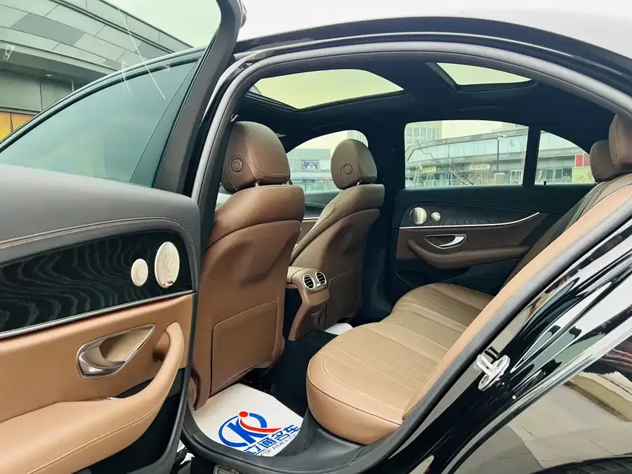 Mercedes-Benz E-Class Mercedes-Benz E-Class (Imported) 2023 E 300 Fashion Sports Edition 2023 — миниатюра 4