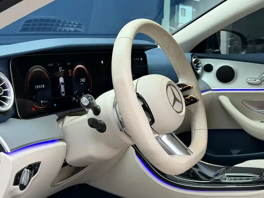 Mercedes-Benz E-Class Mercedes-Benz E-Class (Imported) 2023 E 260 Coupe 2023 — миниатюра 3