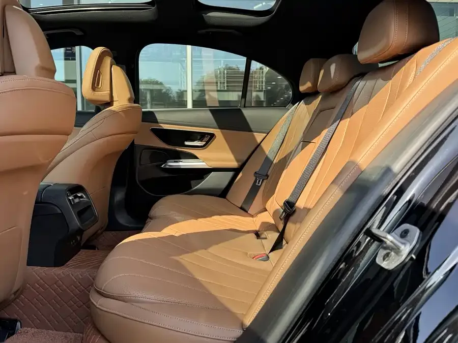 Mercedes-Benz E-Class Mercedes-Benz E-Class (Imported) 2024 E 260 Sports Edition 2024 — миниатюра 4
