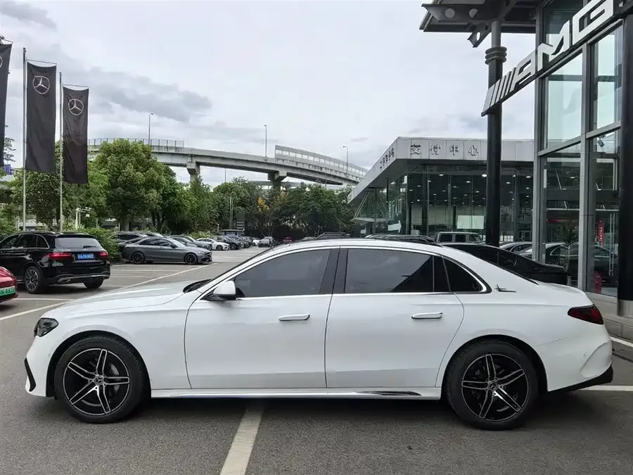Mercedes-Benz E-Class Mercedes-Benz E-Class 2024 E 300 L Luxury Sports Edition 2024 — миниатюра 2