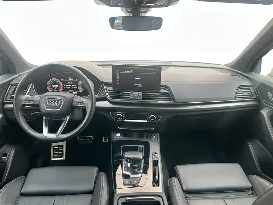 Audi Q5L 2024 40 TFSI Luxury Dynamic Edition 2024 — миниатюра 3