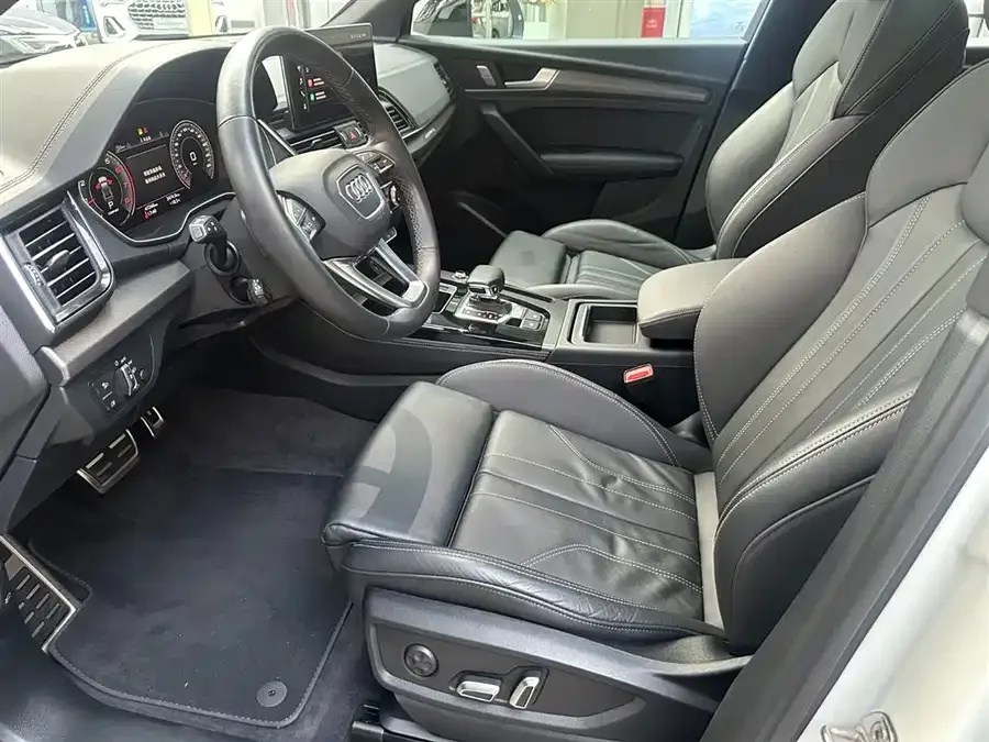 Audi Q5L 2024 40 TFSI Luxury Dynamic Edition 2024 — миниатюра 5