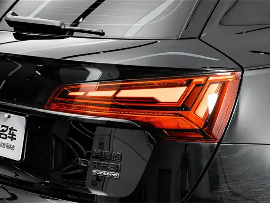 Audi Q5L 2024 40 TFSI Luxury Dynamic Edition 2024 — миниатюра 3