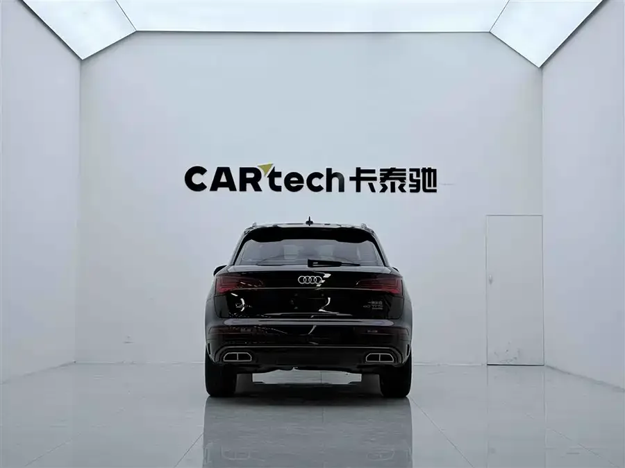 Audi Q5L 2024 40 TFSI Luxury Dynamic Edition 2024 — миниатюра 2