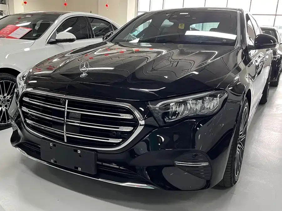 Mercedes-Benz E-Class 2024