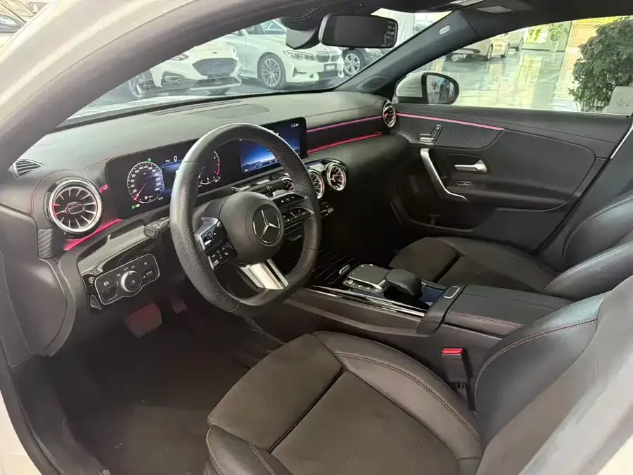 Mercedes-Benz Class A Mercedes-Benz A-Class 2023 A 200 L Fashion Edition 2023 — миниатюра 4