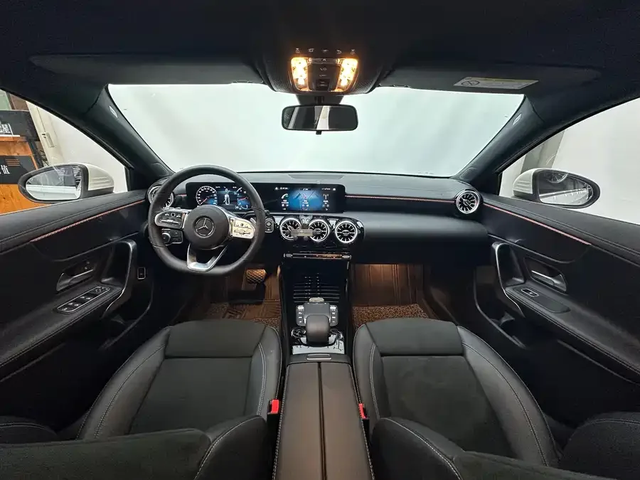 Mercedes-Benz Class A Mercedes-Benz A-Class 2022 Model II A 200 L Sports Sedan Fashion Model 2023 — миниатюра 2