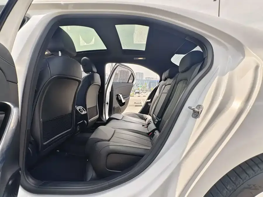 Mercedes-Benz Class A Mercedes-Benz A-Class 2023 A 180 L 2023 — миниатюра 3