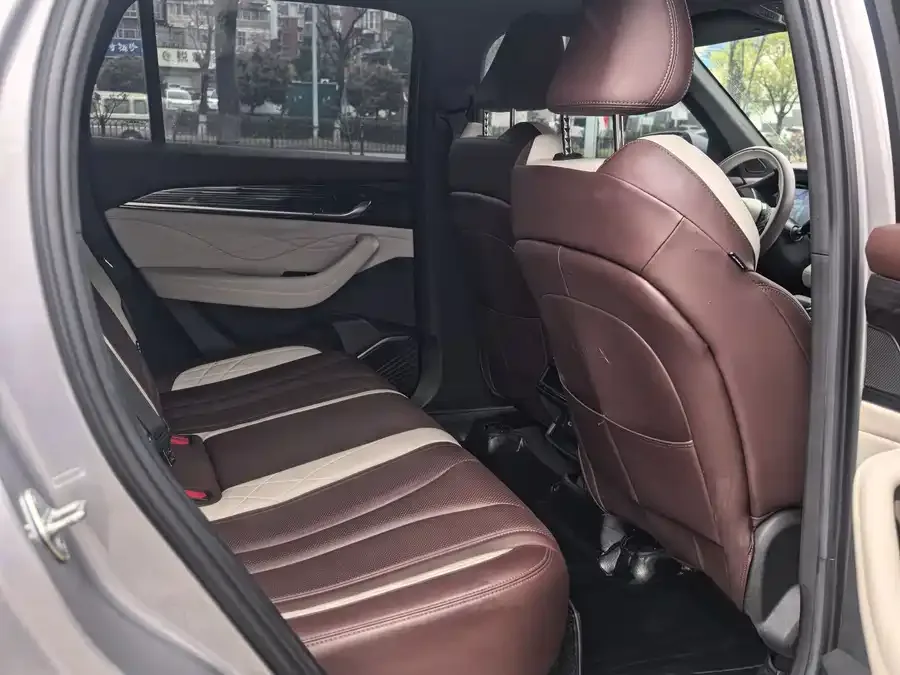 Geely Monjaro Xingyue L 2021 2.0TD DCT EVO 2WD Premium Edition 2022 — миниатюра 5