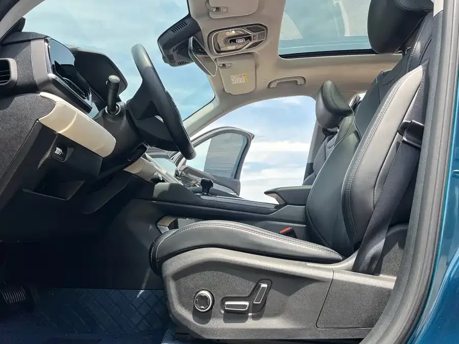 Geely Monjaro Xingyue L 2023 2.0TD High Power Automatic 2WD Flagship Model 2023 — миниатюра 4
