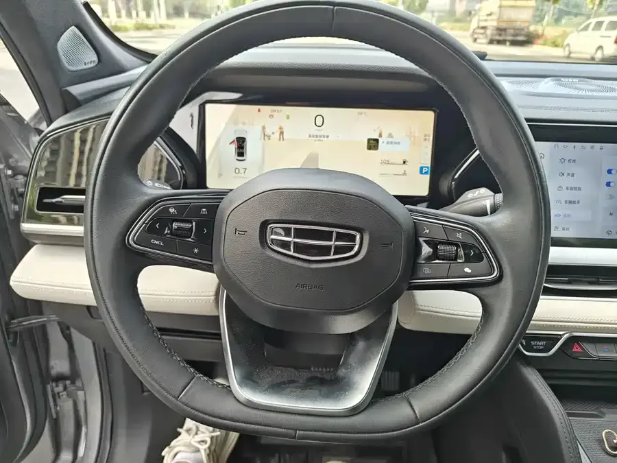 Geely Monjaro Xingyue L 2023 2.0TD High Power Automatic 2WD Flagship Model 2023 — миниатюра 2