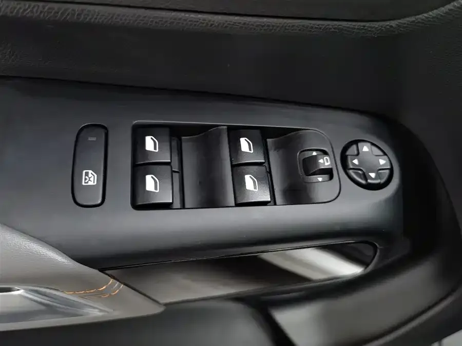 Citroen C5 Aircross Tianyi C5 AIRCROSS 2021 360THP Enjoyable Model 2024 — миниатюра 3
