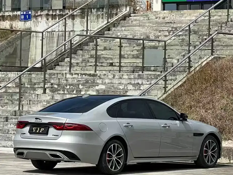 Jaguar XFL 2023 XFL 2.0T P250 2WD Elite Sports Gilded Edition 2024 — миниатюра 5