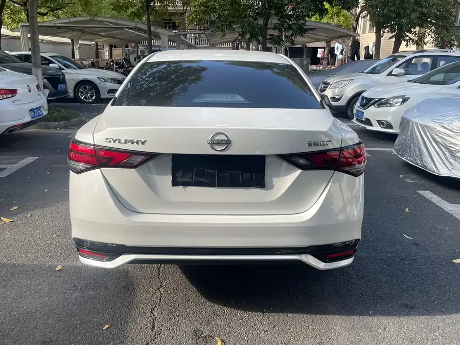 Nissan Sylphy Sylphy 2023 1.6L CVT Enjoy Edition 2023 — миниатюра 3