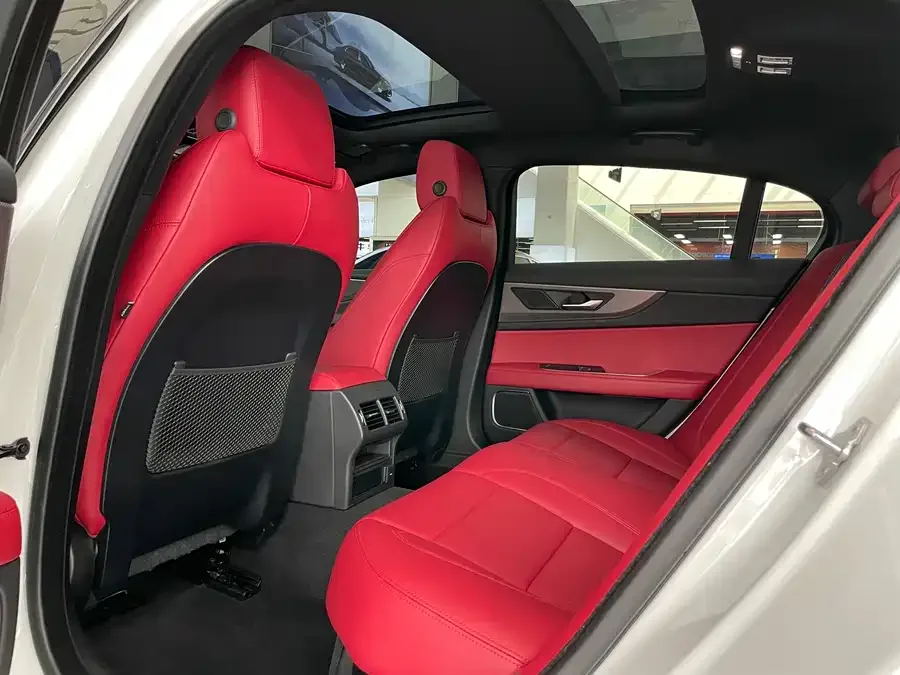 Jaguar XEL 2021 2.0T 250PS R-DYNAMIC S aggressive sports version 2022 — миниатюра 3