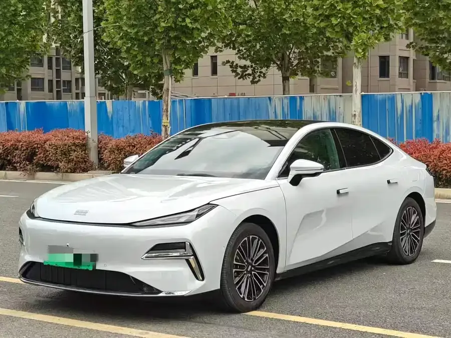 Geely Galaxy Star 8 2025