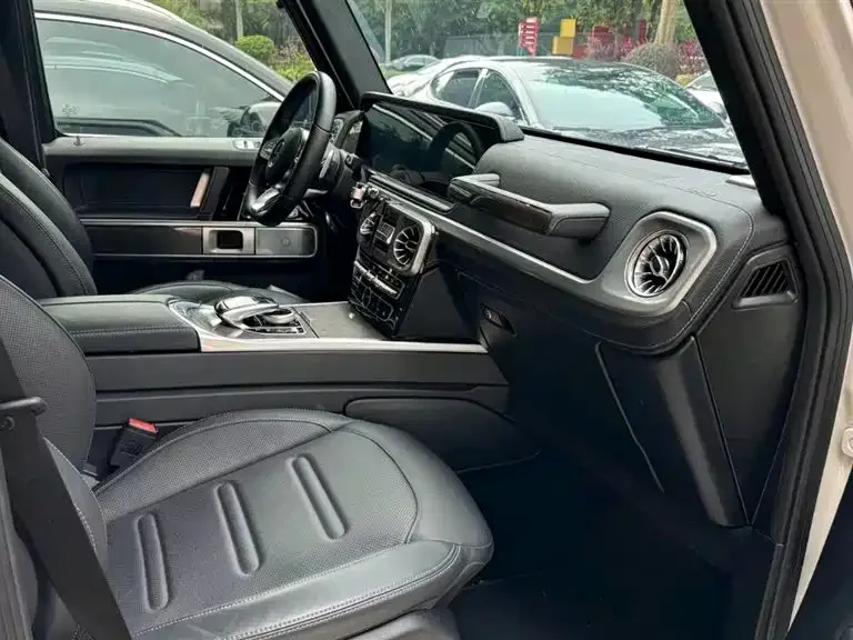 Mercedes-Benz G-rated Mercedes-Benz G-Class 2022 G 500 2023 — миниатюра 5