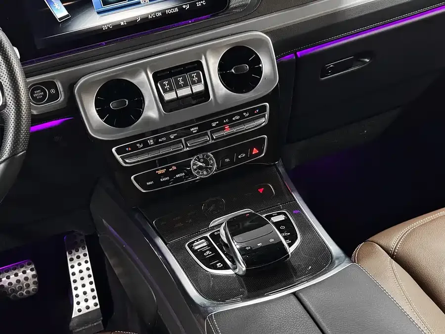 Mercedes-Benz G-rated Mercedes-Benz G-Class 2023 G 350 2023 — миниатюра 3
