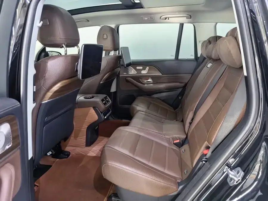 Mercedes-Benz GLS Mercedes-Benz GLS 2024 GLS 450 4MATIC luxury model 2024 — миниатюра 3