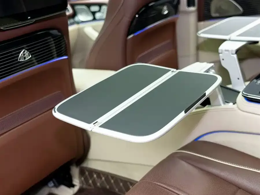 Mercedes-Benz GLS Mercedes-Benz GLS 2024 GLS 450 4MATIC luxury model 2024 — миниатюра 4