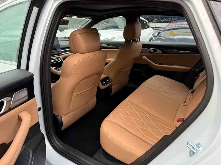 Geely Galaxy A7 Galaxy A7 2025 EM-i 150km Starship Edition 2026 — миниатюра 4