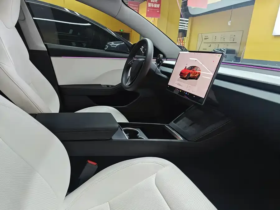 Tesla Model 3 Model 3 2023 rear-wheel drive version 2024 — миниатюра 3
