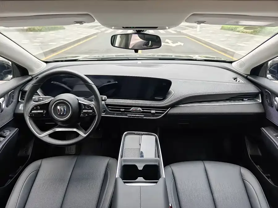 Buick LaCrosse LaCrosse 2023 facelift 25T crossover version 2024 — миниатюра 2