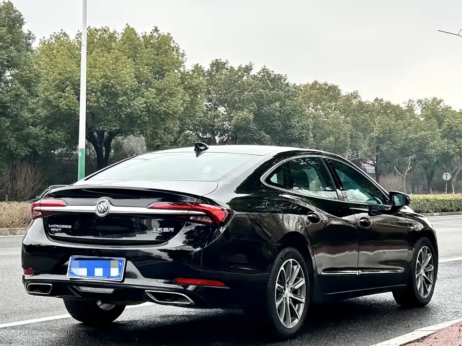 Buick LaCrosse LaCrosse 2021 652T Luxury 2022 — миниатюра 5
