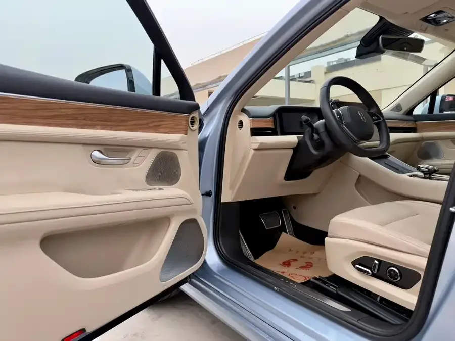 AITO M5 M5 2022 pure electric four-wheel drive performance version 2022 — миниатюра 4