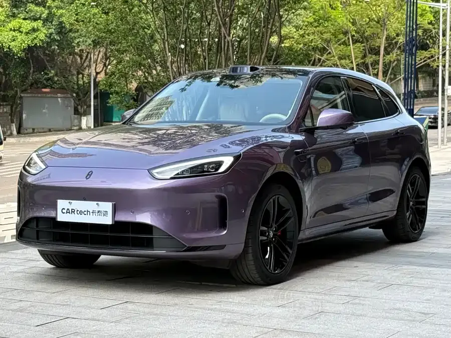 AITO M5 M5 2025 Extended Range Ultra 4WD Edition 2025 — фото 1, купить с доставкой в Москву