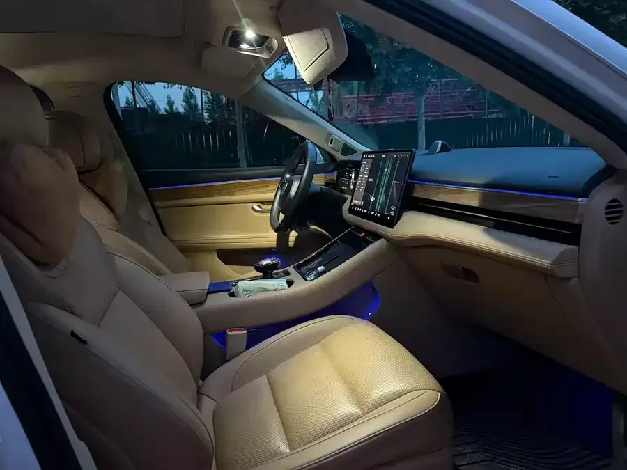 AITO M5 M5 2024 pure electric Max rear-wheel drive high-end intelligent driving version 2023 — миниатюра 4