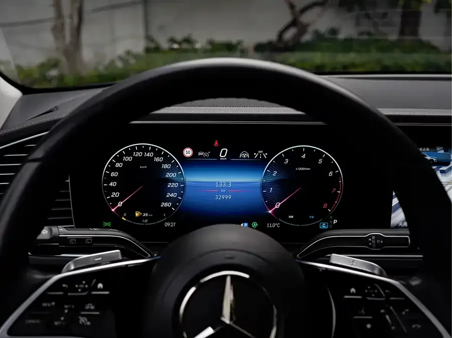 Mercedes-Benz GLE Mercedes-Benz GLE 2024 GLE 450 4MATIC Luxury Edition 2023 — миниатюра 3