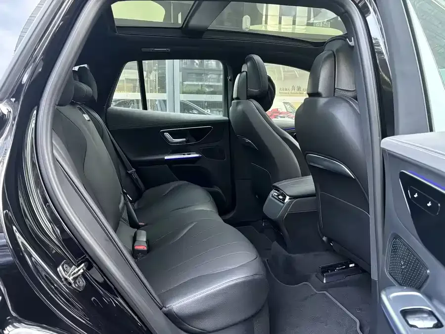 Mercedes-Benz EQE SUV Mercedes-Benz EQE SUV 2024 500 4MATIC Luxury Edition 2025 — миниатюра 2