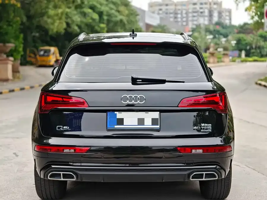 Audi Q5L 2024 40 TFSI Luxury Dynamic Edition 2024 — миниатюра 5