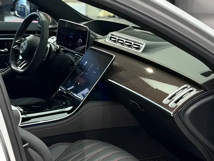 Mercedes-Benz S-Class AMG New Energy Mercedes-Benz S-Class AMG New Energy 2024 AMG S 63 LE Performance First Edition 2025 — миниатюра 3
