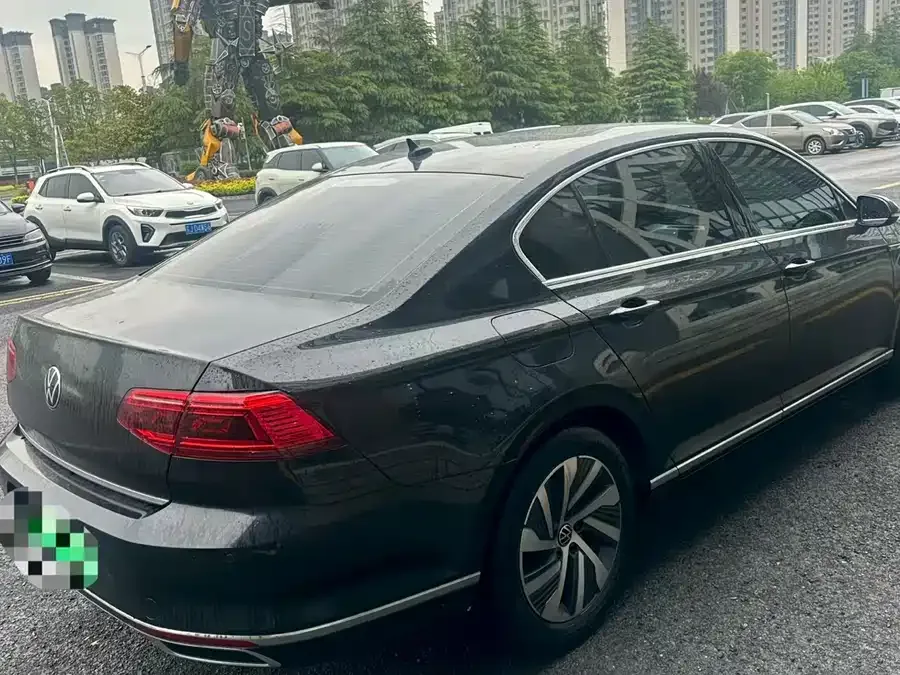 Volkswagen Magotan GTE plug-in hybrid Magotan GTE plug-in hybrid 2022 GTE luxury model 2023 — миниатюра 2