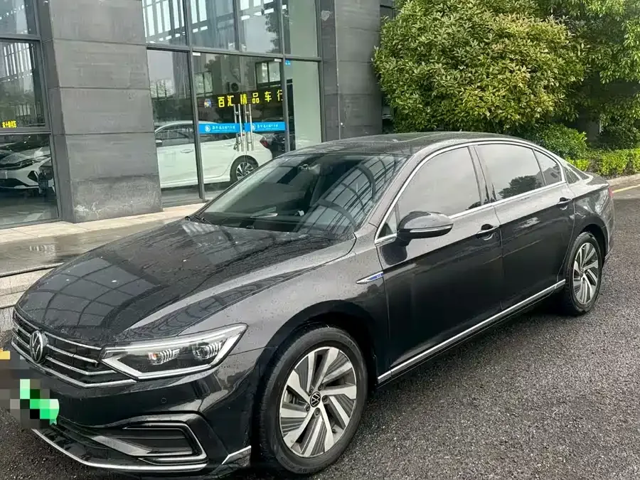 Volkswagen Magotan GTE plug-in hybrid Magotan GTE plug-in hybrid 2022 GTE luxury model 2023 — фото 1, купить с доставкой в Москву