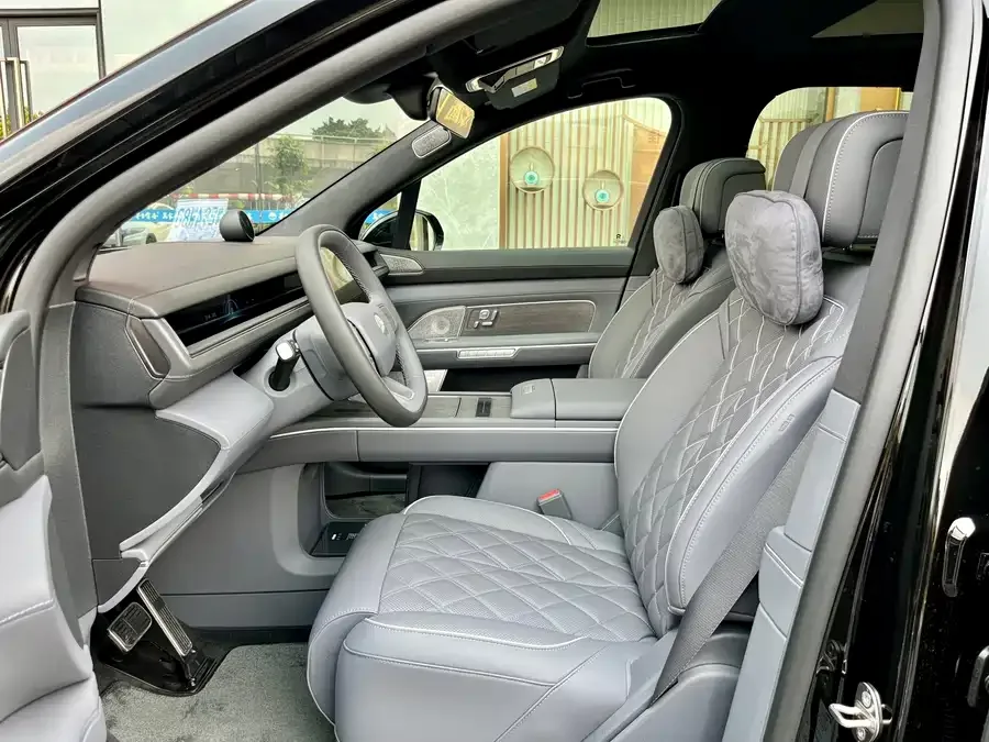 NIO ES8 NIO ES8 2026 Six-seat Executive Luxury Edition 2026 — миниатюра 5