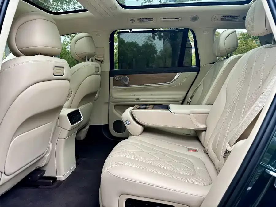 AITO M9 Wenjie M9 2024 Extended Range Ultra Edition 52kWh 5-seater Edition 2024 — миниатюра 2