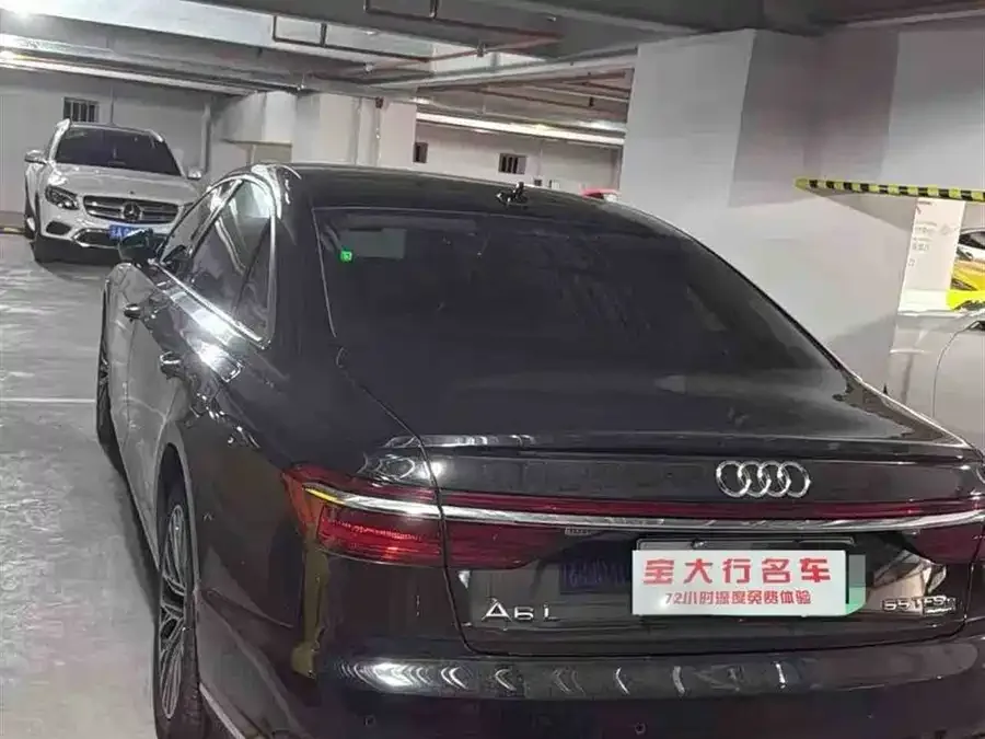 Audi A8 New Energy 2022 A8L 60 TFSIe quattro Collector's Edition 2022 — миниатюра 2
