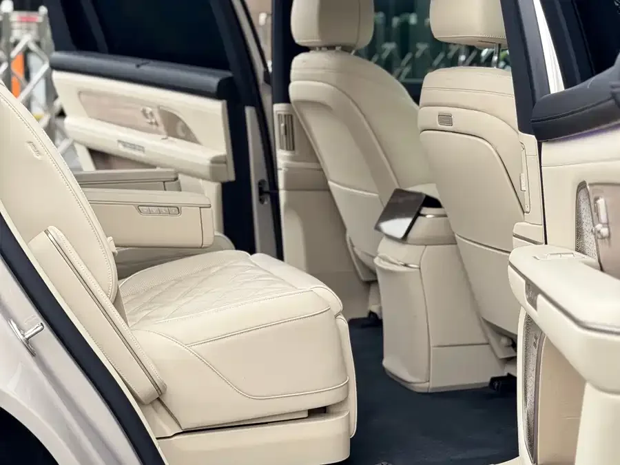 NIO ES8 NIO ES8 2026 Six-seat Executive Luxury Edition 2025 — миниатюра 3