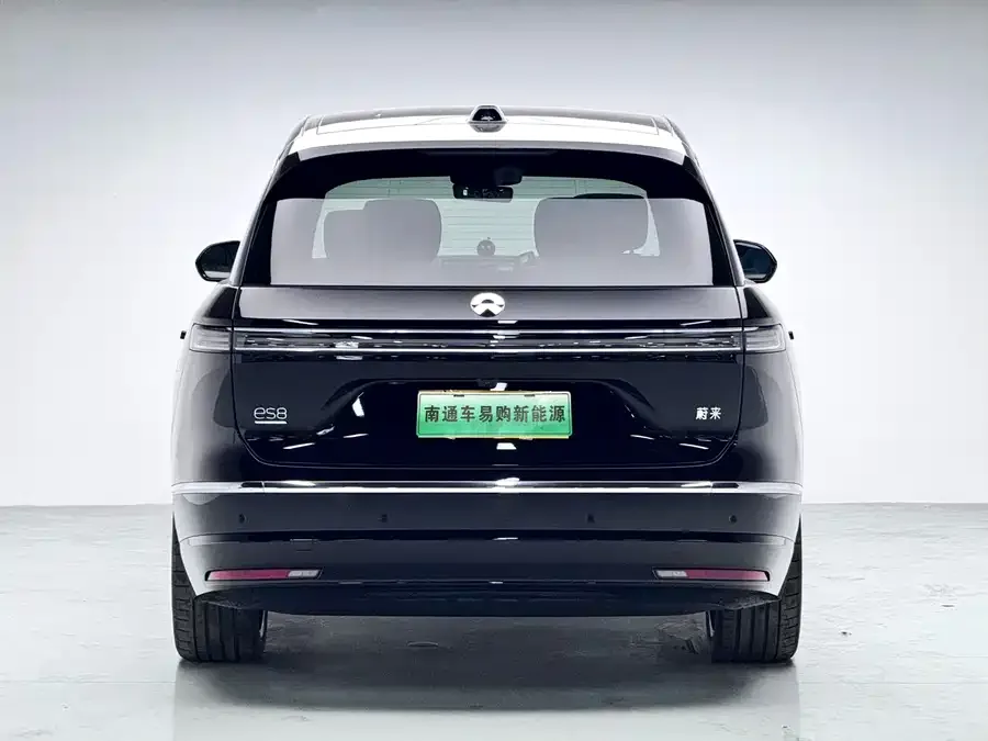 NIO ES8 NIO ES8 2026 Six-Seat Executive Signature Edition 2026 — миниатюра 2