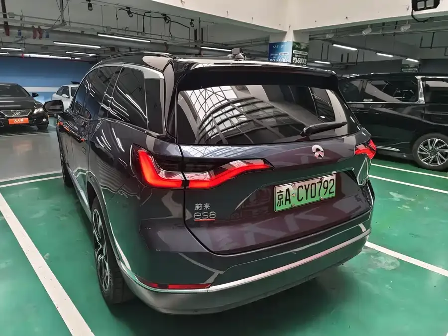 NIO ES8 NIO ES8 2020 450KM Signature Edition Six-seat Edition 2022 — миниатюра 2