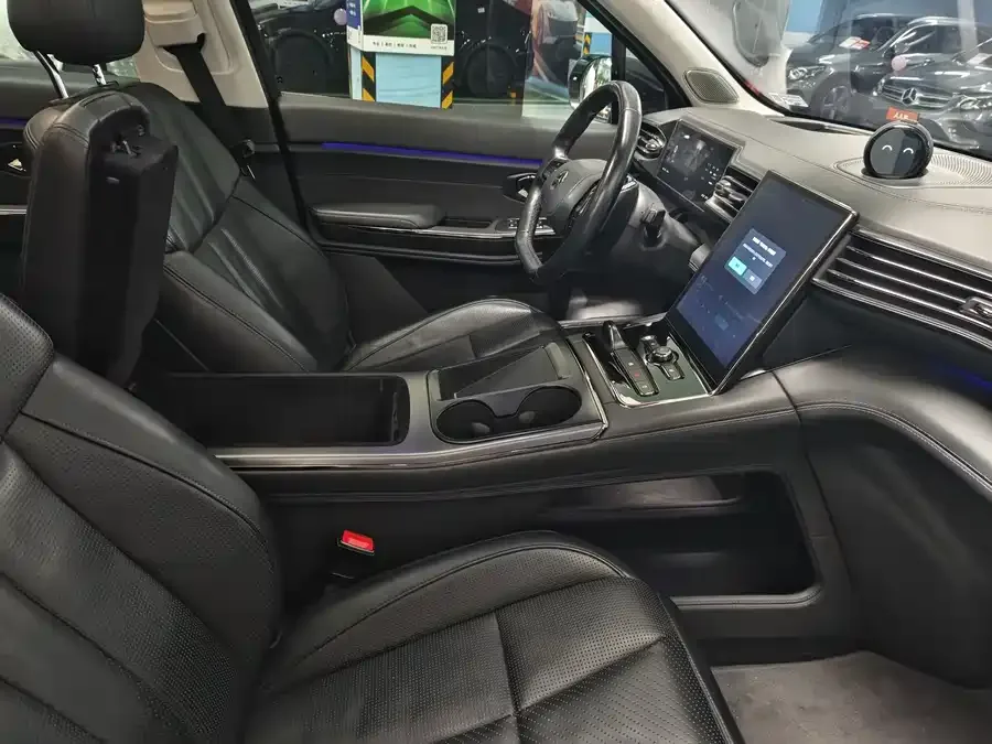 NIO ES8 NIO ES8 2020 450KM Signature Edition Six-seat Edition 2022 — миниатюра 3