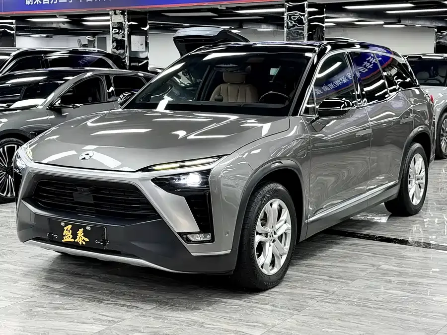 NIO ES8 2022