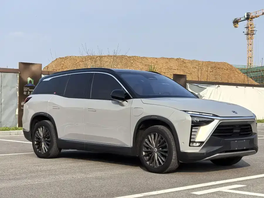 NIO ES8 NIO ES8 2022 100kWh Six-seat Edition 2022 — миниатюра 2