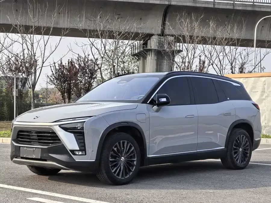 NIO ES8 2022